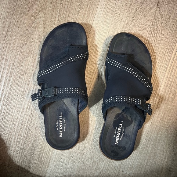 Merrell Black Sandals Comfortable Casual Design - Picture 2 of 3
